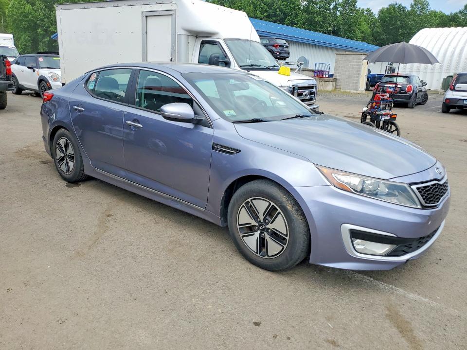 2012 Kia Optima hybrid VIN KNAGM4ADXC5011507 COPART salvage auction — MINOR DENT/SCRATCHES, Ma - Certificate Of Title, sold $2,800 on 2026-07-30 (photo 4)