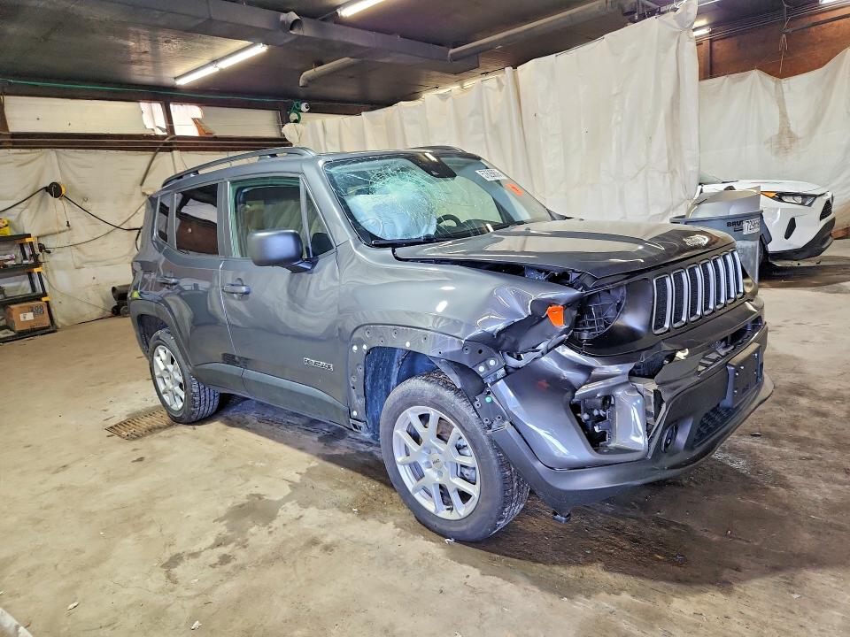 2022 Jeep Renegade VIN ZACNJDB10NPN81675 COPART salvage auction — FRONT END, Salvage Title, sold $3,750 on 2026-07-16 (photo 4)