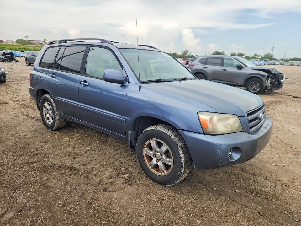 2006 Toyota Highlander VIN JTEGP21AX60110104 COPART salvage auction — MINOR DENT/SCRATCHES, Fl - Certificate Of Title, sold $1,100 on 2026-07-02 (photo 4)