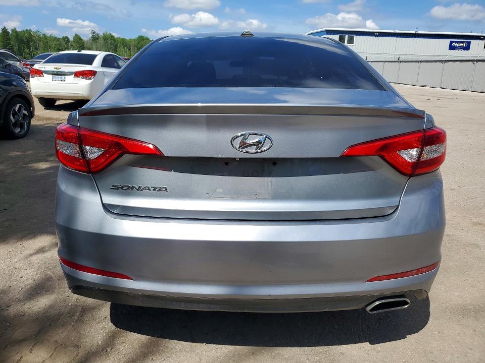 2017 Hyundai VIN 5NPE24AF8HH459981 COPART salvage auction — MINOR DENT/SCRATCHES, On - Permit No Brand - Unfit, sold $2,450 on 2026-07-03 (photo 6)
