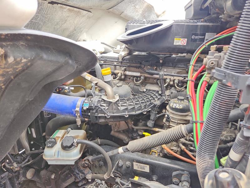 2022 Freightliner Cascadia 126 VIN 3AKJHHDRXNSMH5609 COPART salvage auction — WATER/FLOOD, KS - CERT OF TITLE-SALVAGE, sold $15,400 on 2026-07-30 (photo 7)