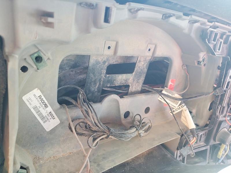 2021 Kenworth T880 VIN 1NKZXPEX2MJ466643 COPART salvage auction — ROLLOVER, MO - SALVAGE CERTIFICATE OF TITLE, sold $21,700 on 2026-07-16 (photo 8)