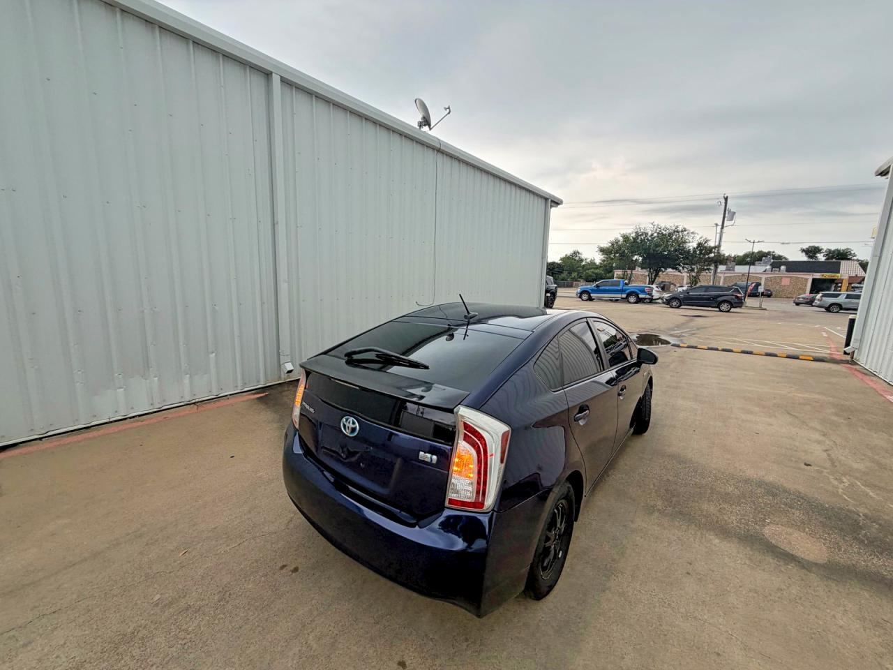 2015 Toyota Prius VIN JTDKN3DU8F0427525 COPART salvage auction — Minor Dent/Scratches, GA - CERTIFICATE OF TITLE (P), sold $2,400 on 2026-07-03 (photo 4)
