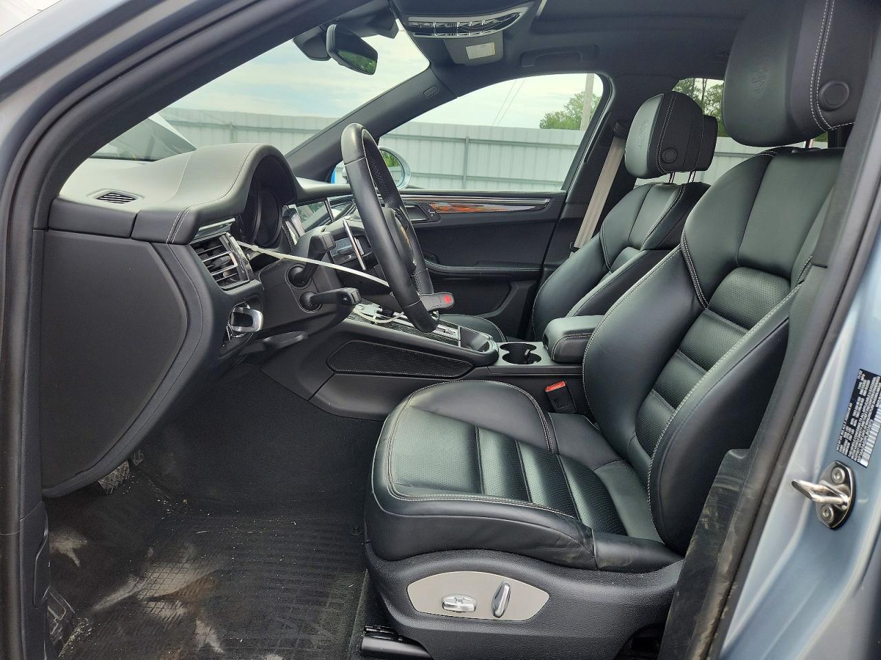2023 Porsche Macan VIN WP1AA2A52PLB07873 COPART salvage auction — Rear End, NC - SALVAGE CERTIFICATE OF TITLE, sold $30,500 on 2026-07-01 (photo 7)