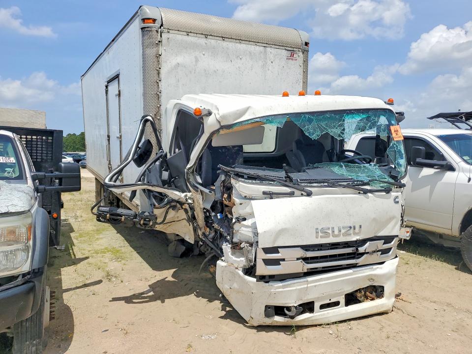 2025 Isuzu VIN 54DK6S1F6SSA02427 COPART salvage auction — FRONT END, Tx - Salvage Vehicle Title, sold $6,825 on 2026-08-25 (photo 4)