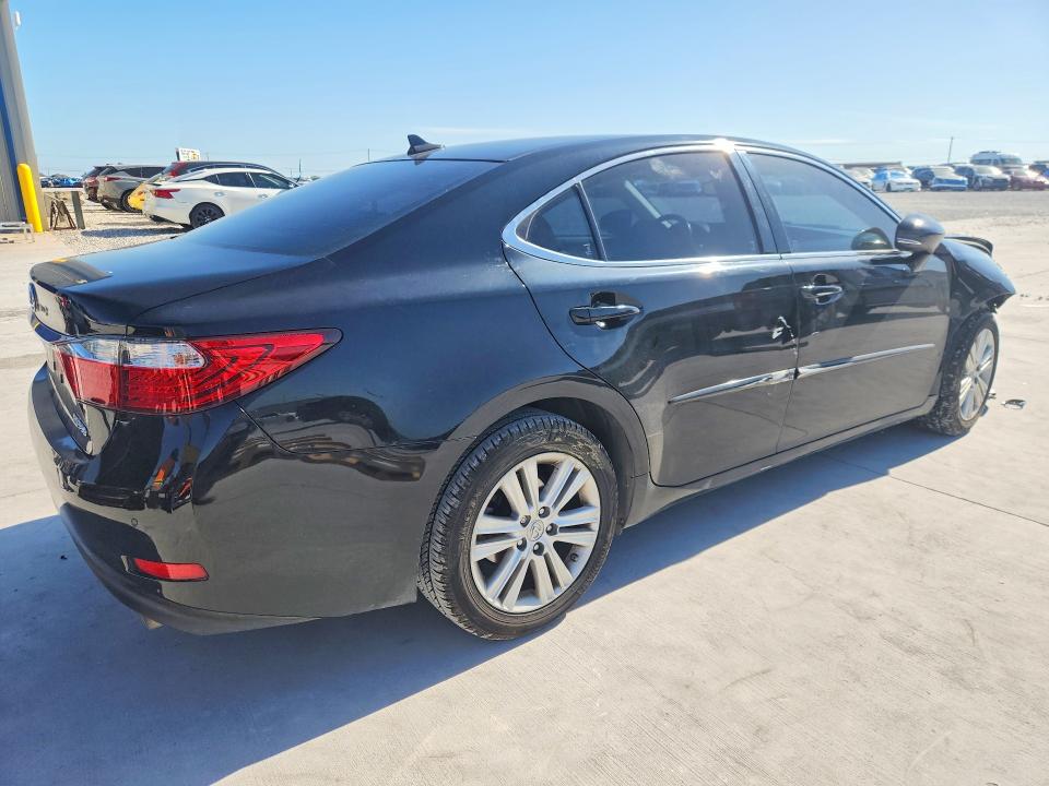 2014 Lexus ES VIN JTHBK1GG9E2114195 COPART salvage auction — FRONT END, TX - SALVAGE VEHICLE TITLE, sold $3,500 on 2026-07-31 (photo 3)