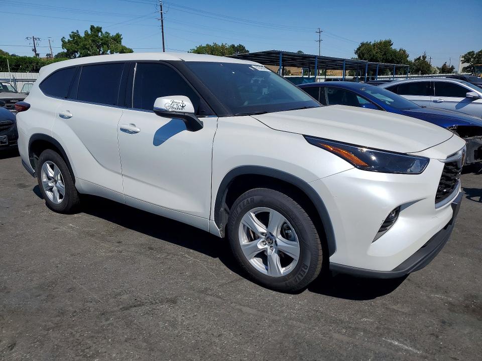 2022 Toyota Highlander VIN 5TDZZRAH2NS123261 COPART salvage auction — VANDALISM, Ca - Salvage Certificate, sold $16,200 on 2026-07-14 (photo 4)