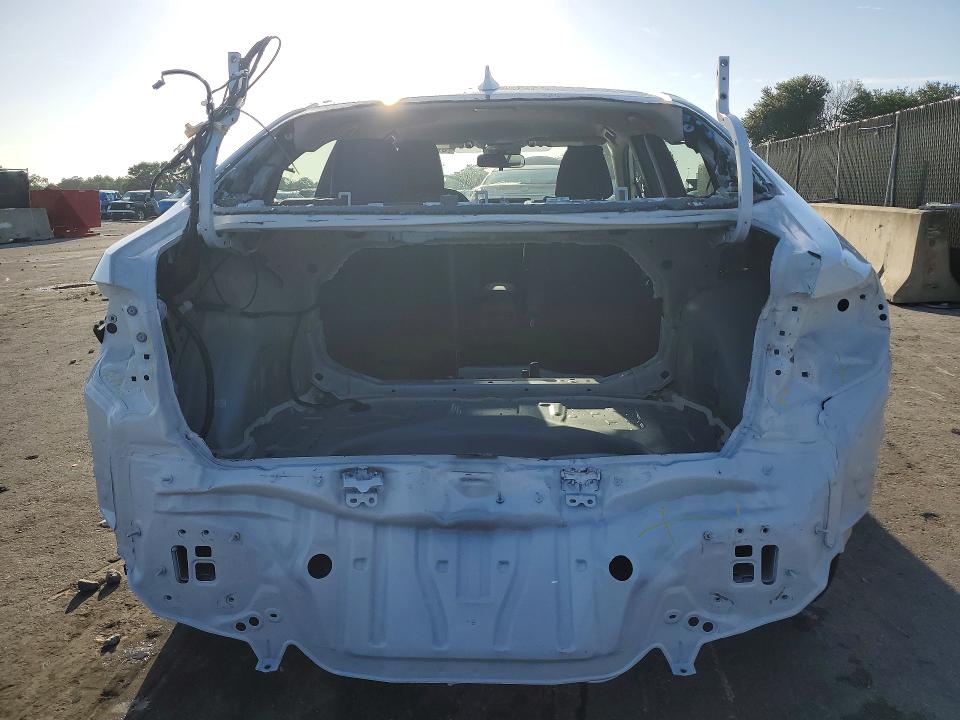 2025 Toyota Corolla VIN 5YFB4MDE1SP239110 COPART salvage auction — REAR END, Salvage Title, sold $525 on 2026-07-28 (photo 6)