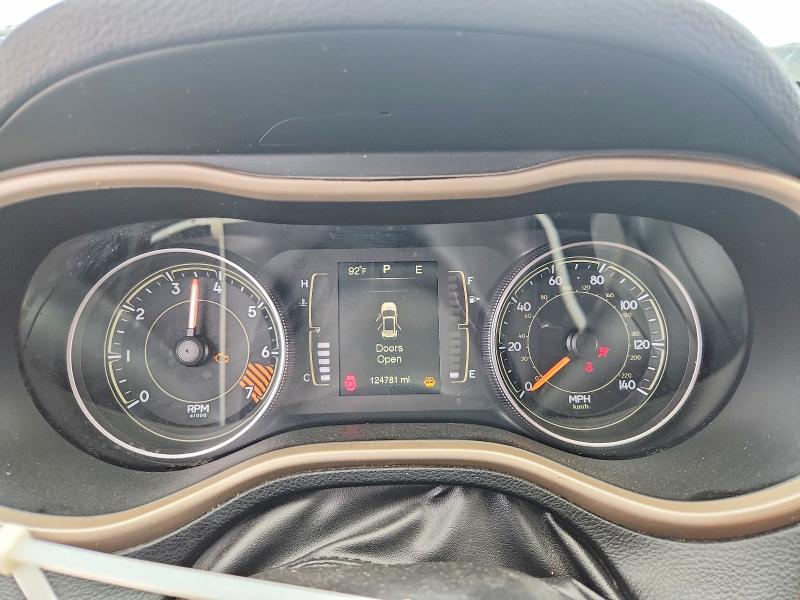 2015 Jeep Cherokee VIN 1C4PJMAB1FW588371 COPART salvage auction — SIDE, Tx - Salvage Vehicle Title, sold $1,800 on 2026-07-02 (photo 9)
