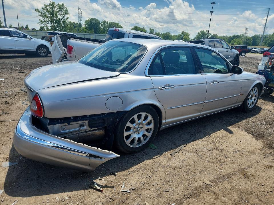 2004 Jaguar Xj series VIN SAJEA71C94SG06738 COPART salvage auction — REAR END, MI - CERTIFICATE OF TITLE, sold $500 on 2026-07-14 (photo 3)