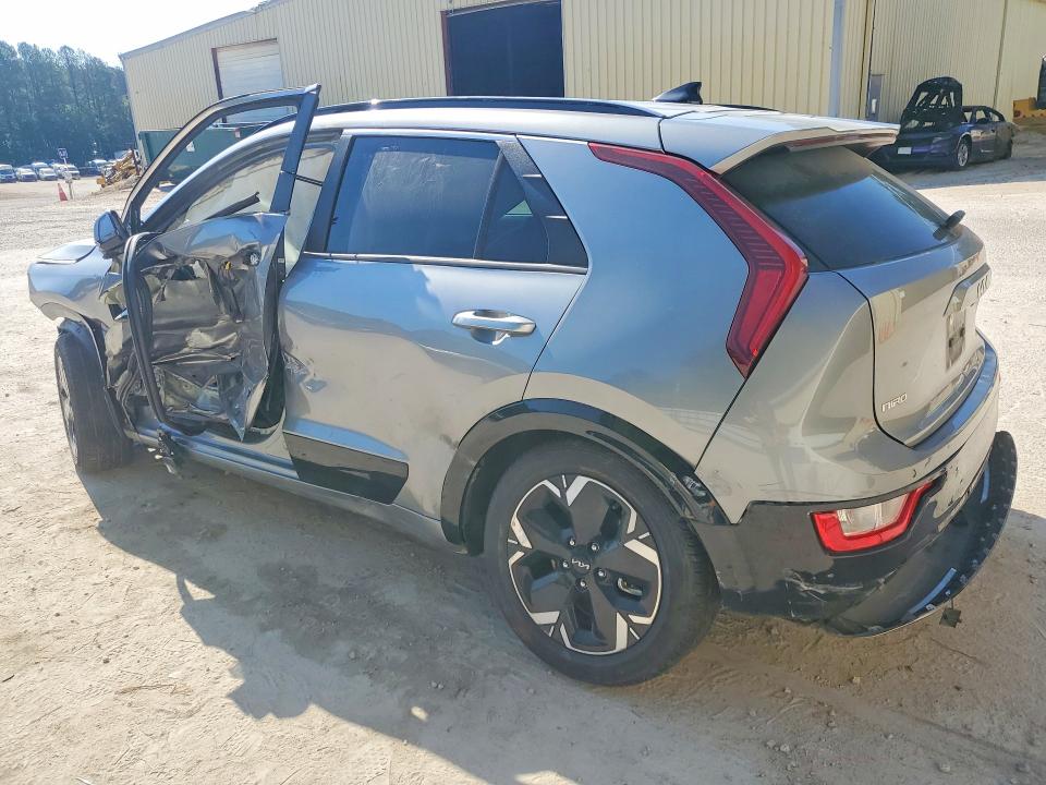 2023 Kia Niro VIN KNDCR3L18P5073462 COPART salvage auction — SIDE, Nc - Salvage Certificate Of Title, sold $1,550 on 2026-07-24 (photo 2)