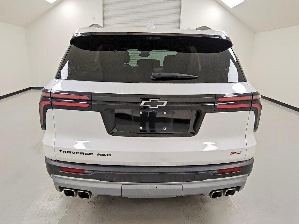 2024 Chevrolet Traverse VIN 1GNEVJKS8RJ199602 COPART salvage auction — MINOR DENT/SCRATCHES, Tx - Certificate Of Title, sold $27,750 on 2026-07-09 (photo 6)