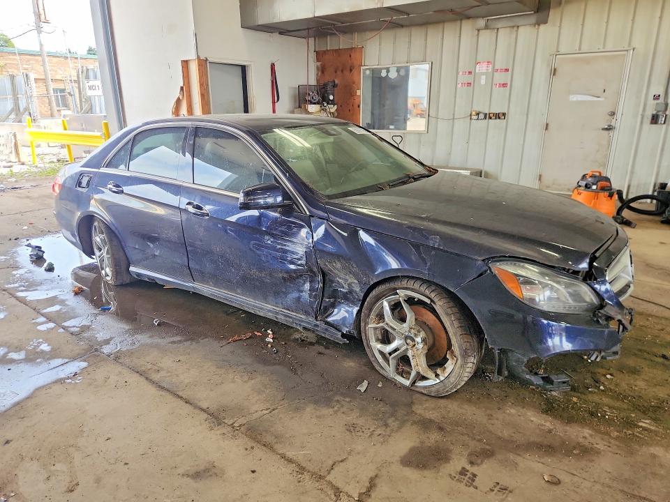 2016 Mercedes-benz E-klasse VIN WDDHF8JB9GB268730 COPART salvage auction — SIDE, Wi - Certificate Of Title, sold $2,400 on 2026-07-27 (photo 4)