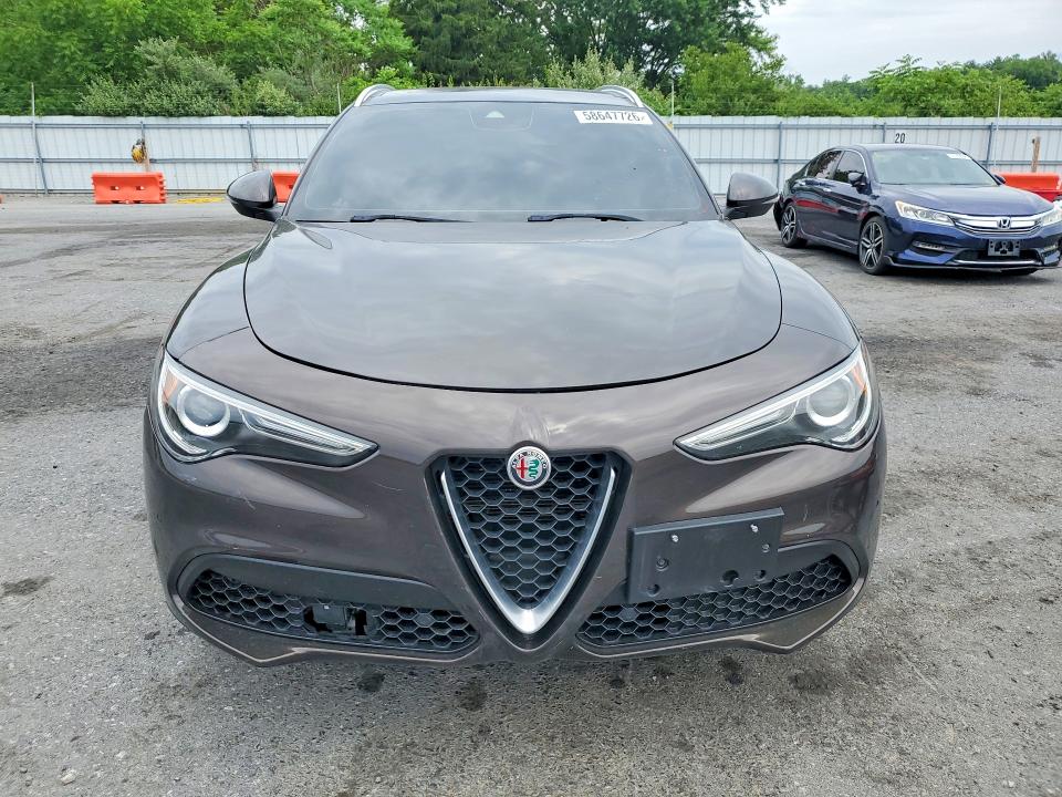 2019 Alfa romeo Stelvio VIN ZASPAKBN2K7C36294 COPART salvage auction — MINOR DENT/SCRATCHES, CT - CERTIFICATE OF TITLE (P), sold $4,800 on 2026-07-14 (photo 5)