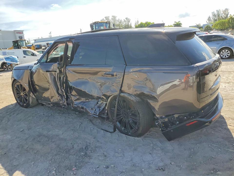 2025 Land rover RANGE ROVER VIN SALKPBFU1SA275084 COPART salvage auction — SIDE, Mi - Cert Of Title-Salvage Vehicle, sold $42,000 on 2026-07-14 (photo 2)