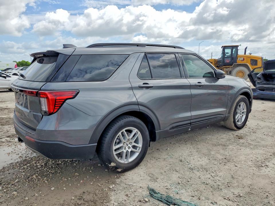 2026 Ford Explorer VIN 1FMUK7DH8TGA65951 COPART salvage auction — SIDE, FL - CERT OF TITLE SLVG REBUILDABLE, sold $12,500 on 2026-07-29 (photo 3)