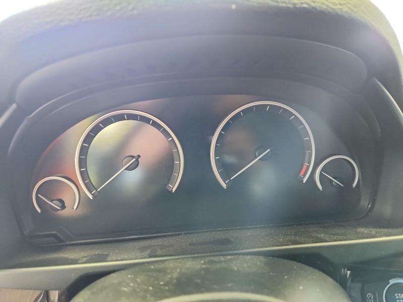 2018 BMW VIN 5UXKR0C52J0X98264 COPART salvage auction — MINOR DENT/SCRATCHES, Va - Certificate Of Title, sold $5,500 on 2026-08-01 (photo 9)