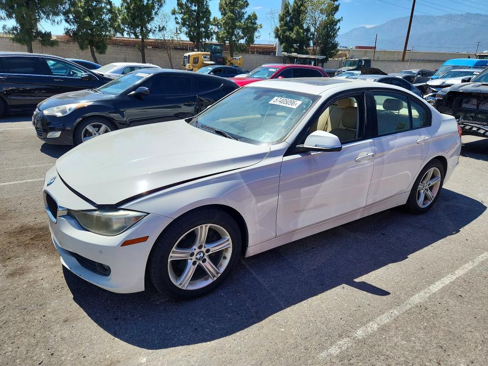 2015 BMW 3er VIN WBA3C1C56FK122549 COPART salvage auction — MINOR DENT/SCRATCHES, Ca - Dis/Dlr/Exp Only Clean Title, sold $500 on 2026-07-16 (photo 1)