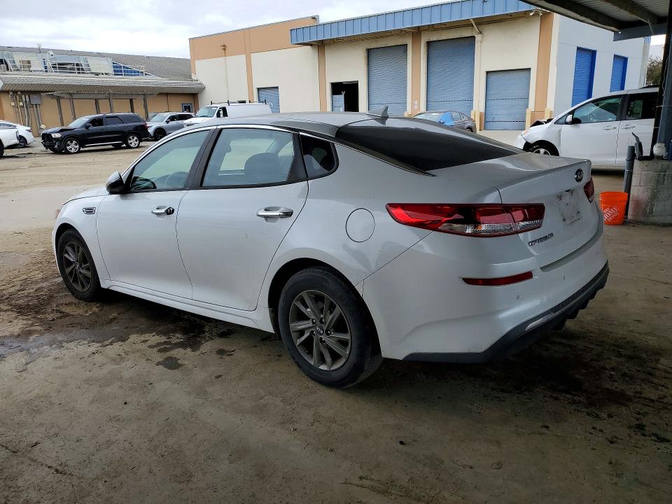 2019 Kia Optima VIN 5XXGT4L34KG305070 COPART salvage auction — VANDALISM, CA - SALVAGE CERTIFICATE, sold $3,800 on 2026-07-14 (photo 2)