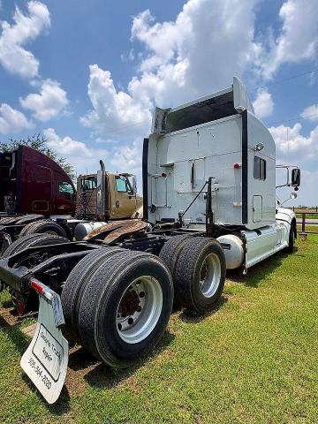 2013 Peterbilt 386 VIN 1XPHD48X5DD187538 COPART salvage auction — NORMAL WEAR, TX - CERTIFICATE OF TITLE (P), sold $7,500 on 2026-07-14 (photo 4)