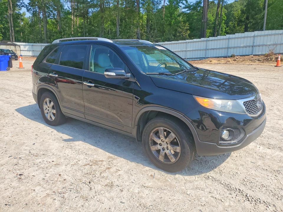 2013 Kia Sorento VIN 5XYKT3A66DG365951 COPART salvage auction — REAR END, Nc - Dealer Only Clean Title, sold $575 on 2026-07-26 (photo 4)