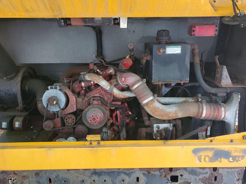 2012 Thomas Saf-t-liner c2 VIN 1T7YN4E21C1150092 COPART salvage auction — MINOR DENT/SCRATCHES, CT - CERTIFICATE OF TITLE, sold $2,000 on 2026-09-30 (photo 9)