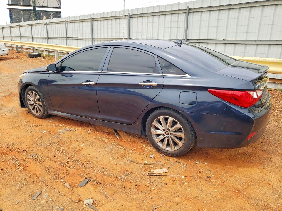 2014 Hyundai VIN 5NPEC4AC5EH829265 COPART salvage auction — FRONT END, Va - Certificate Of Title, sold $100 on 2026-07-10 (photo 2)