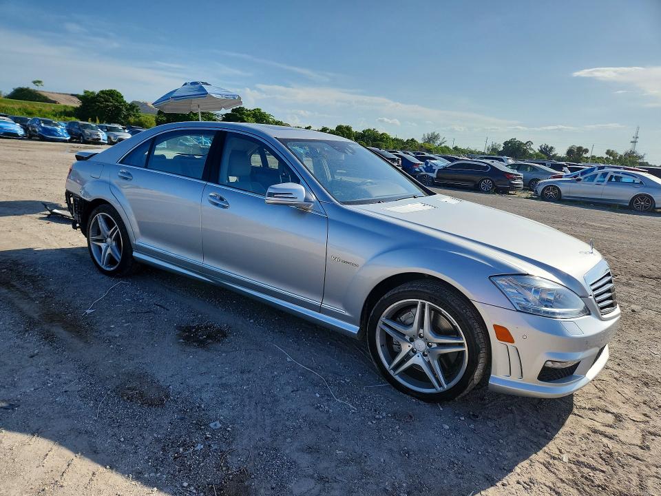 2012 Mercedes-benz S-klasse amg VIN WDDNG7EB8CA445031 COPART salvage auction — REAR END, Fl - Cert Of Title Slvg Rebuildable, sold $9,800 on 2026-07-09 (photo 4)
