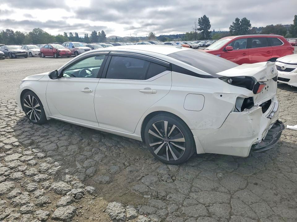 2022 Nissan Altima VIN 1N4BL4CV8NN339507 COPART salvage auction — REAR END, Ca - Salvage Certificate, sold $3,700 on 2026-07-31 (photo 2)
