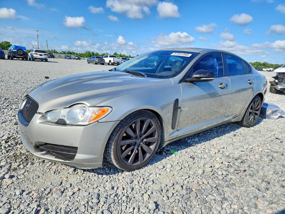 2011 Jaguar Xf VIN SAJWA0GB8BLS18379 COPART salvage auction — MINOR DENT/SCRATCHES, FL - CERTIFICATE OF TITLE, sold $650 on 2026-07-07 (photo 1)