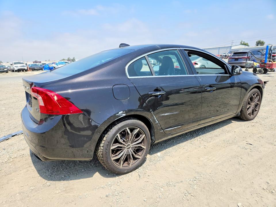 2015 Volvo VIN YV149MFM3F1339194 COPART salvage auction — SIDE, Nh - Dis/Dlr/Exp Only Clean Title, sold $1,050 on 2026-07-10 (photo 3)
