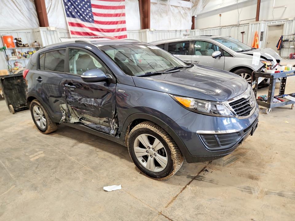 2012 Kia Sportage VIN KNDPBCA29C7286999 COPART salvage auction — SIDE, Wi - Junked Vehicle Bill Of Sale, sold $1,750 on 2026-07-08 (photo 4)