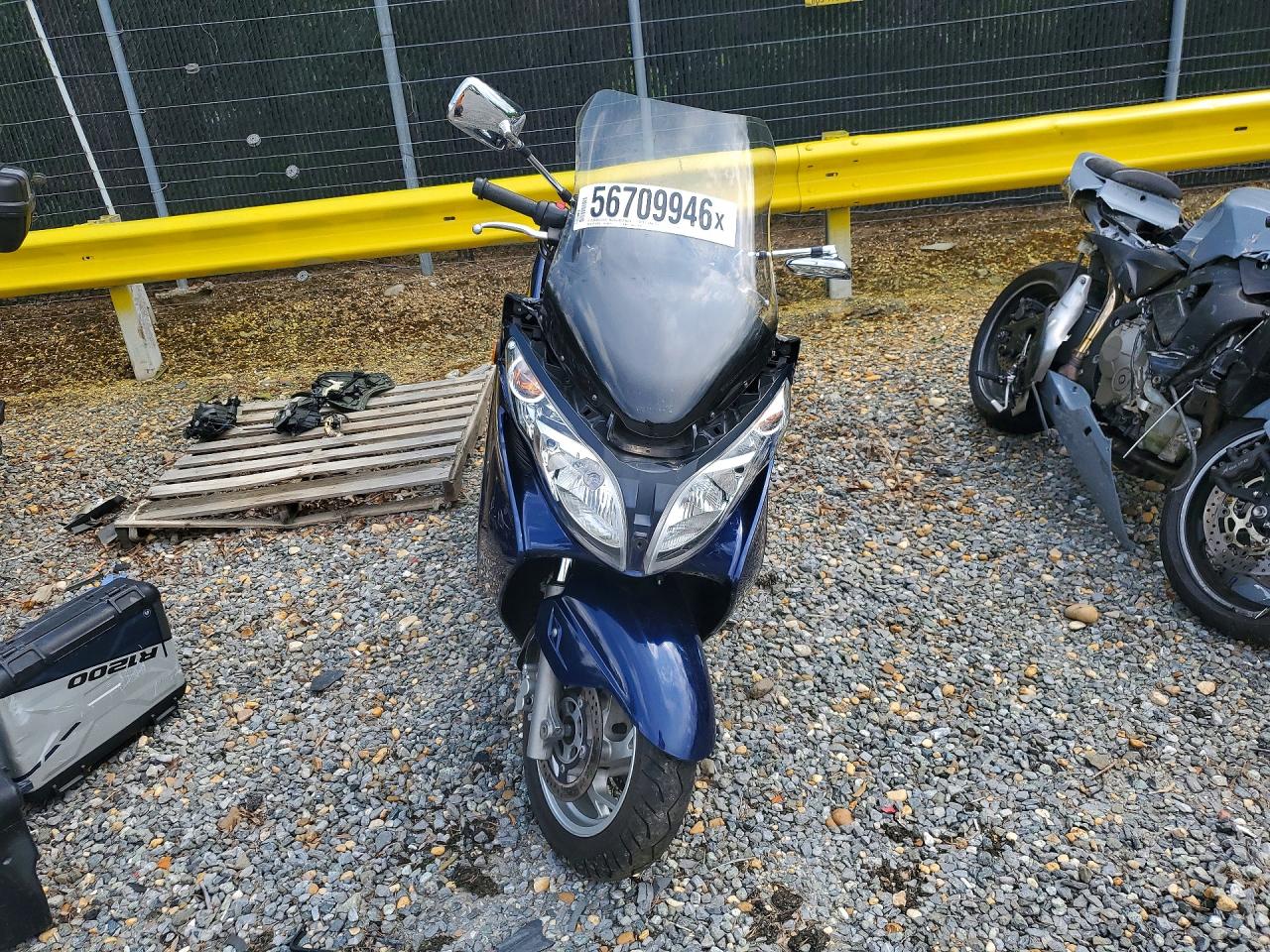 2007 Suzuki AN400 VIN JS1CK44A272102264 COPART salvage auction — Vandalized, MD - CERT OF SALVAGE > 75% DAMAGE, sold $35 on 2026-07-09 (photo 2)