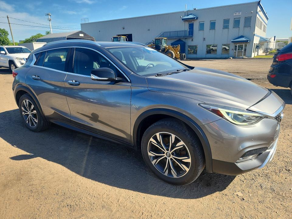 2018 Infiniti Qx30 VIN SJKCH5CR4JA040877 COPART salvage auction — FRONT END, Qc - Gravement Accidente, sold $6,500 on 2026-07-07 (photo 4)