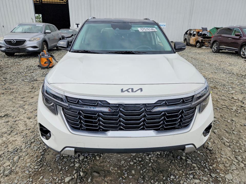 2024 Kia Seltos VIN KNDEU2AA1R7665247 COPART salvage auction — SIDE, Fl - Cert Of Title Slvg Rebuildable, sold $225 on 2026-07-29 (photo 5)