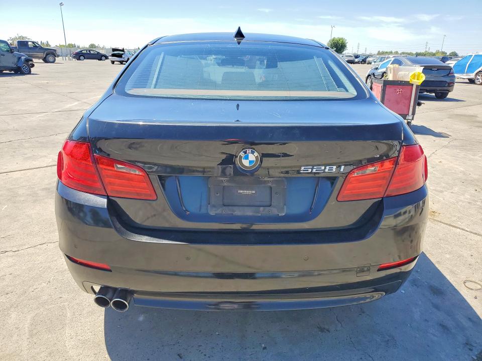 2013 BMW VIN WBAXG5C59DDY33838 COPART salvage auction — MINOR DENT/SCRATCHES, Ca - Dis/Dlr/Exp App For Dup Salvag, sold $450 on 2026-07-05 (photo 6)