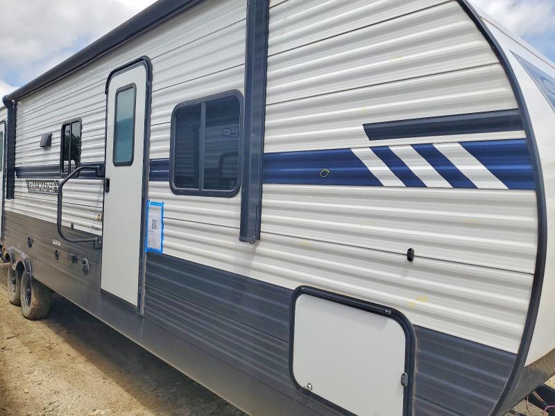 2024 Gulf stream Trailmaste VIN 1NL1G372XR1172448 COPART salvage auction — HAIL, KS - CERT OF TITLE-SALVAGE, sold $10,400 on 2026-09-03 (photo 9)