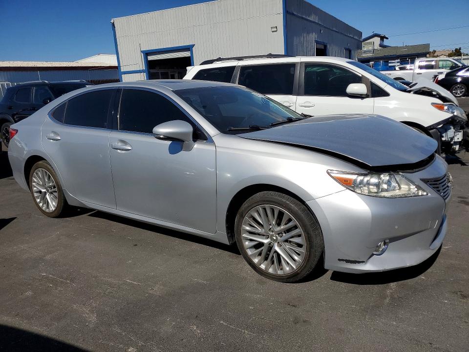 2013 Lexus VIN JTHBK1GG5D2023942 COPART salvage auction — FRONT END, Nv - Certificate Of Title, sold $3,350 on 2026-07-20 (photo 4)