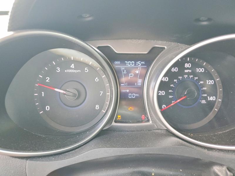 2016 Hyundai Veloster VIN KMHTC6AD5GU257968 COPART salvage auction — FRONT END, FL - CERT OF TITLE SLVG REBUILDABLE, sold $950 on 2026-07-31 (photo 9)