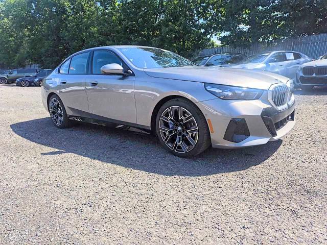 2026 BMW 5er VIN WBA63FJ06TCX08787 COPART salvage auction — HAIL, Nj - Cert Of Title-Salvage (P), sold $48,750 on 2026-07-17 (photo 3)