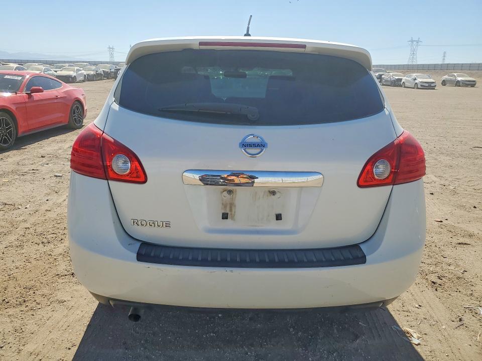 2013 Nissan VIN JN8AS5MT4DW545769 COPART salvage auction — MINOR DENT/SCRATCHES, Ca - Dis/Dlr/Exp Only Clean Title, sold $400 on 2026-07-20 (photo 6)
