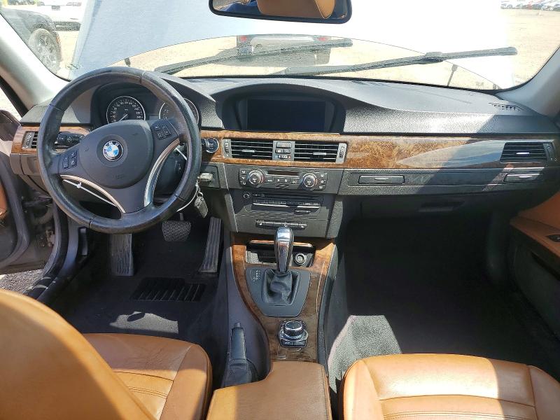 2009 BMW 3er VIN WBAWC33579P470229 COPART salvage auction — WATER/FLOOD, QC - IRRECUPERABLE, sold $350 on 2026-07-28 (photo 8)
