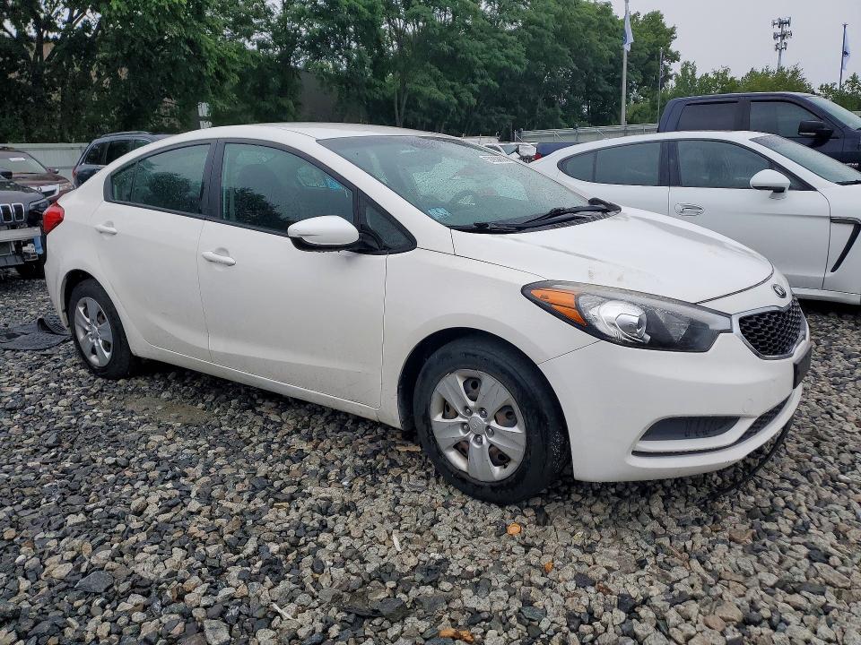 2016 Kia VIN KNAFK4A62G5615786 COPART salvage auction — SIDE, Ma - Cert Of Title-Reconstrctd Coll, sold $1,250 on 2026-07-17 (photo 4)