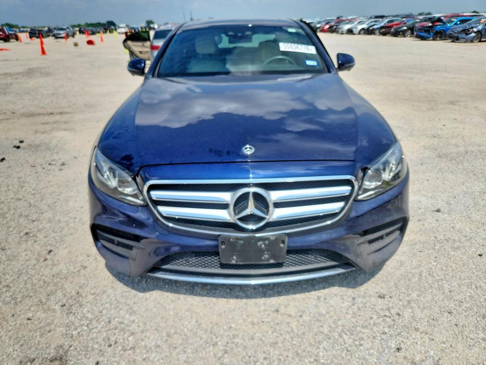 2019 Mercedes-benz VIN WDDZF4JB6KA630976 COPART salvage auction — SIDE, Tx - Salvage Vehicle Title, sold $9,800 on 2026-07-04 (photo 5)