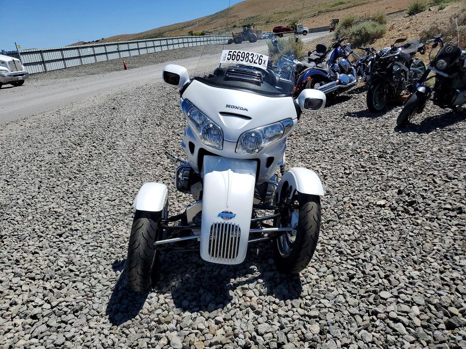 2008 Honda Gl1800c VIN 1HFSC47L48A704074 COPART salvage auction — FRONT END, Nv - Salvage Title, sold $5,700 on 2026-07-09 (photo 2)