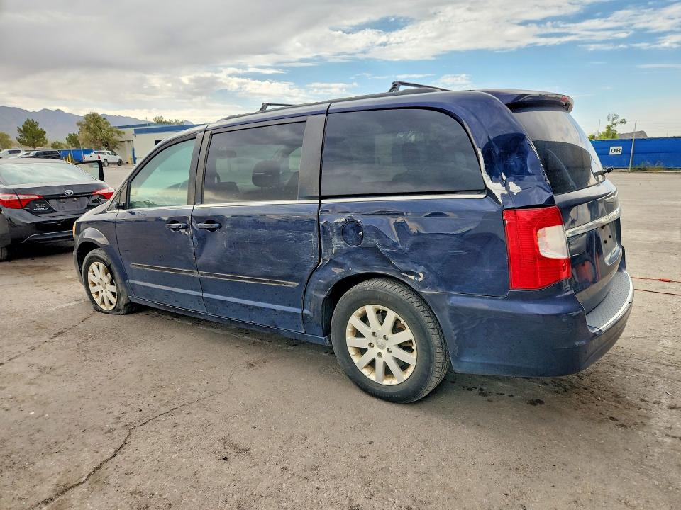 2014 Chrysler VIN 2C4RC1BG2ER198821 COPART salvage auction — SIDE, Tx - Salvage Vehicle Title, sold $125 on 2026-07-31 (photo 2)