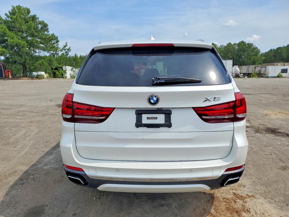 2018 BMW X5 VIN 5UXKT0C56J0V98425 COPART salvage auction — MINOR DENT/SCRATCHES, Sc - Dealer Only Clean Title (P), sold $8,300 on 2026-07-31 (photo 6)