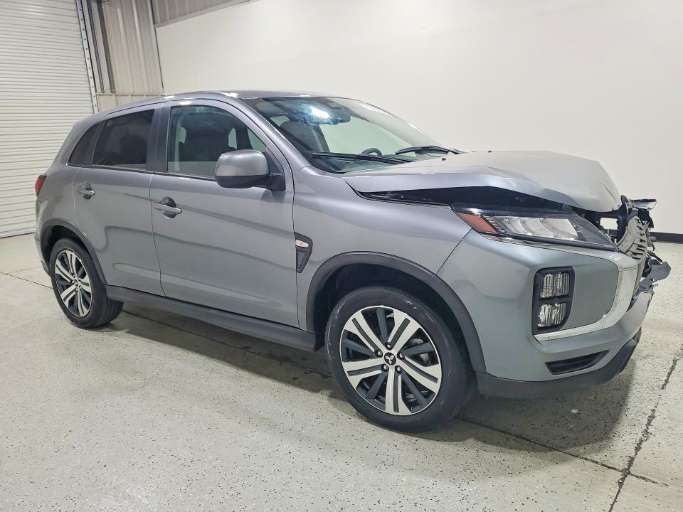 2025 Mitsubishi Outlander sport VIN JA4ARUAU1SU000792 COPART salvage auction — FRONT END, FL - CERT OF TITLE SLVG REBUILDABLE, sold $4,550 on 2026-07-13 (photo 4)