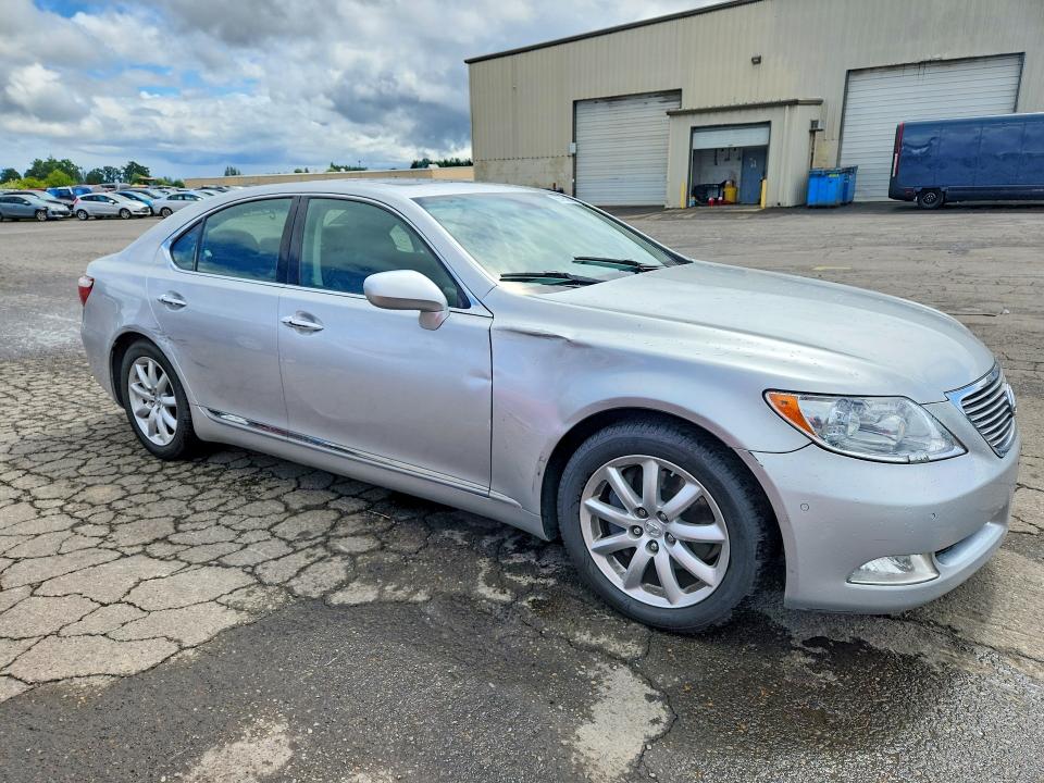 2007 Lexus Ls VIN JTHBL46F875040244 COPART salvage auction — FRONT END, Or - Salvage Title Certificate, sold $1,800 on 2026-07-20 (photo 4)