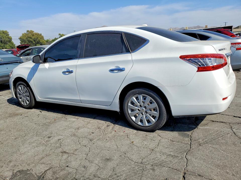2015 Nissan Sentra VIN 3N1AB7AP7FY247794 COPART salvage auction — MINOR DENT/SCRATCHES, Ca - Dis/Dlr/Exp Only Clean Title (P), sold $875 on 2026-07-02 (photo 2)